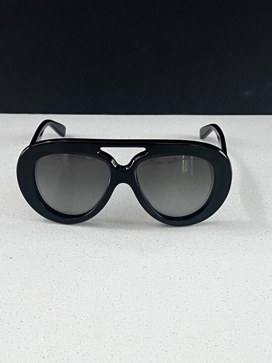 Loewe LW40144U 01B Aviator Frame black Sunglasses main image 9